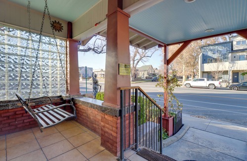 Downtown Reno House | Steps to Truckee River Walk: 'Rose Cottage'