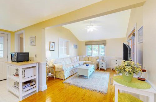 Moultonborough House | Stoneybrook Retreat Haven - The Cottage