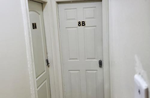 Pelham Gardens Apartment | STUDIO and ONE BEDROOM APARTMENTS