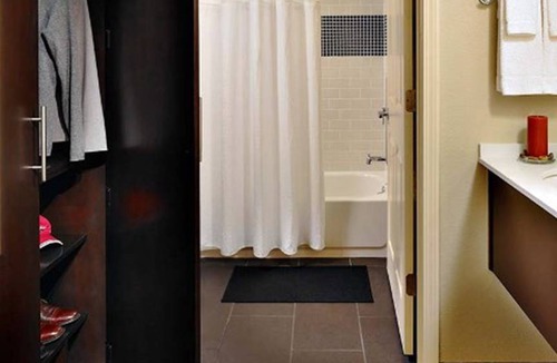 Cranbury Apartment | Studio flat ∙ 1 bedroom ∙ 4 guests