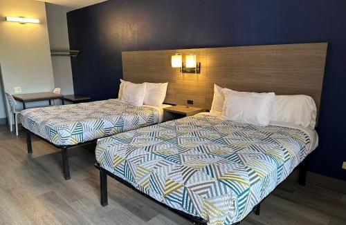 Twin Brook Hotel | Studio Suites Extended Stay Chattanooga