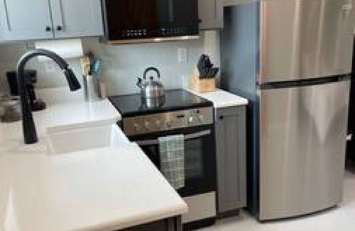 Arnot Cabin | Studio w/A/C + Gorgeous Views | Private Entry