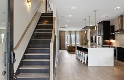 Madison House | Stunning 4 Bedroom/4.5 Bath Home w/Rooftop Deck!