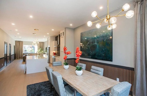 Madison House | Stunning 4 Bedroom/4.5 Bath Home w/Rooftop Deck!