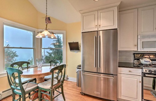 Atlantic Highlands House | Stunning Bayfront Sandy Hook Retreat Views and Yard