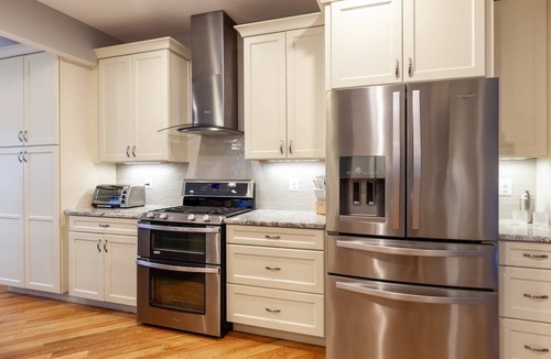 Eastport House | Stunning Craftsman Steps to Downtown Annapolis & Spa Creek with Game Room, Parking and Backyard