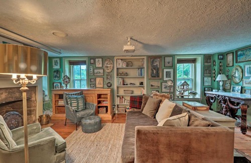 Rosemont House | Stunning Home by the Delaware River with Hot Tub!