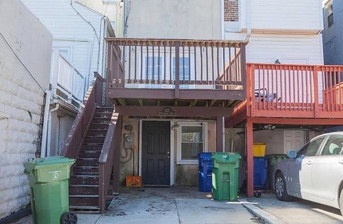 Downtown Baltimore House | Stylish 1bed/1 bath in townhouse in Baltimore city close to Johns Hopkins & UMMC