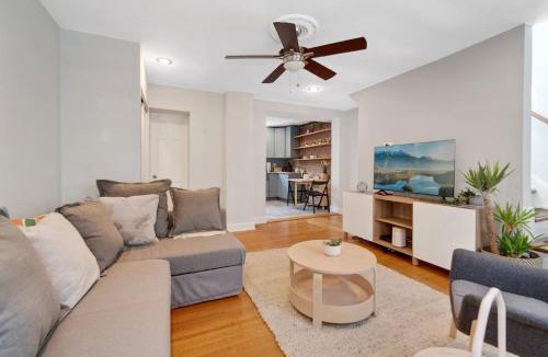 Fishtown House | Stylish Rowhome-Fishtown-Near Shops