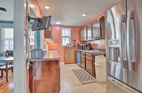 Lansdowne House | Suburban Home w/Backyard Patio < 7 Miles to Dtwn!