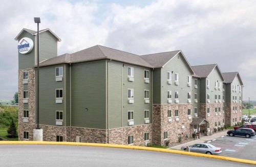 Triadelphia Hotel | Suburban Studios Triadelphia - Wheeling at The Highlands