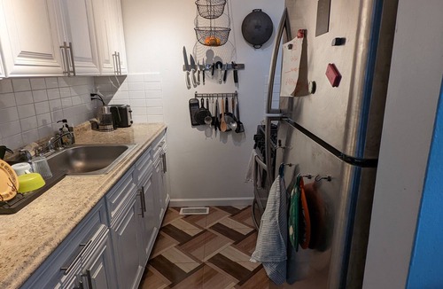 Woodstock Apartment | Sun-filled, private 2 Bdrm Apt, 1 block to subway