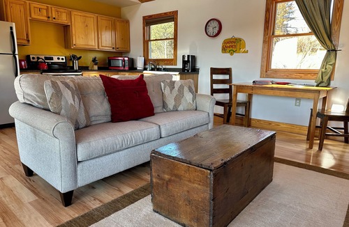 Rileyville Cabin | "Sundance" Spectacular Views on 54 Acres along Shenandoah River w/Hot Tub
