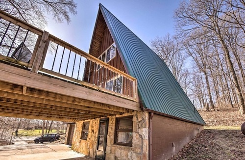 Huron Cabin | Sunny Family Cabin in Hoosier National Forest