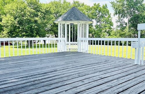 West Chester House | Sunshine PalacenCharming Tri-Level House with game room and large backyard!