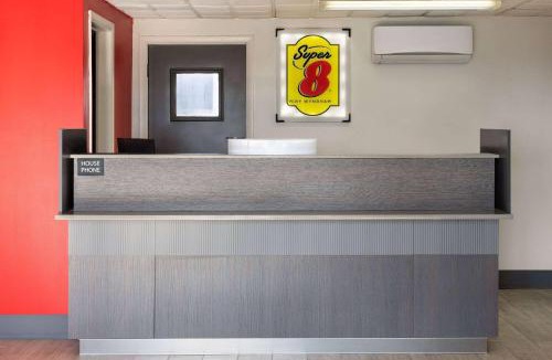 Milnesville Hotel | Super 8 by Wyndham Hazleton