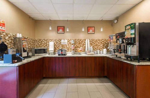 Mars Hotel | Super 8 by Wyndham Mars/Cranberry/Pittsburgh Area