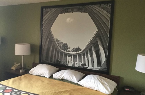 Austintown Hotel | Super 8 by Wyndham Youngstown/Austintown