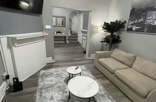 Olde Towne East House | Super Cozy, Chic & stylish spacious 3 bdr 2 story townhome
