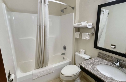 Prince Frederick Hotel | SureStay by Best Western Prince Frederick