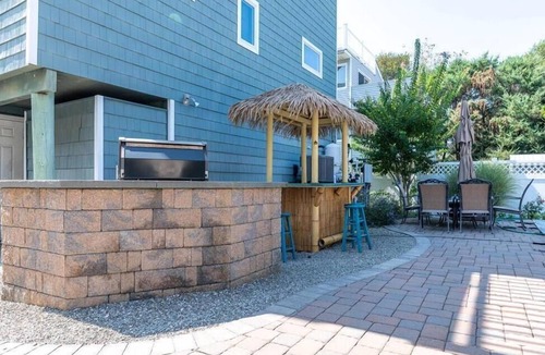 Surf City House | Surf City Ocean Block with Pool