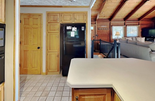 North Glade Hills House | Swan's Nest | Lakefront with Private Dock & Game Room!