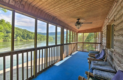 Chattanooga Cabin | Tenn River Cabin w/Hot Tub - 10 Mi to Chattanooga