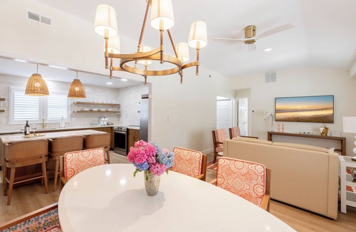 Village Green Hotel | The Beach Club on Madison Avenue