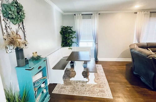 Manchester House | The Beauty Lounge Guest House