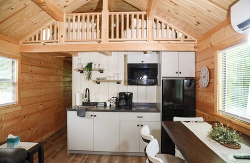 Mingoville Cabin | The Bellefonte Campground presents: Tiny Home | 1 Bedroom with HOT TUB