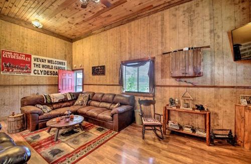 Florence House | The Bovard Lodge Rustic Cabin Near Ohio River!