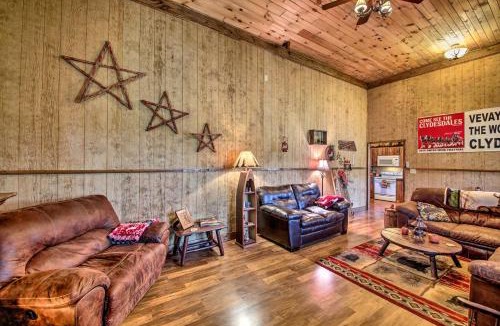 Florence House | The Bovard Lodge Rustic Cabin Near Ohio River!