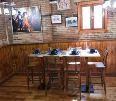 Downtown Baltimore Villa | The Carraige House of Mount Vernon