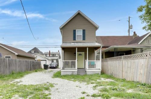 West Columbus House | The City Cottage - Unique and Cozy
