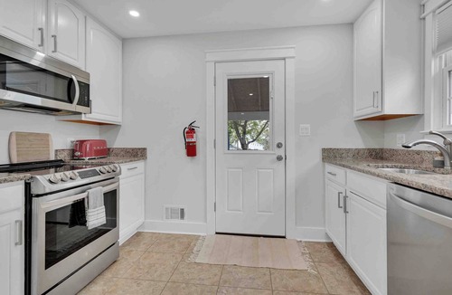 Leesburg's Old and Historic District House | The Cottage on Royal - Historic Leesburg Home