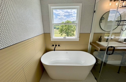 Berkeley Springs Other | The Cowbell - 3-bedroom farmhouse in charming Berkeley Springs