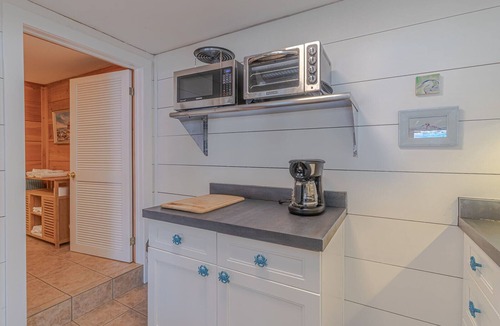 Weems Cottage | The Crab Shack on Carter's Creek