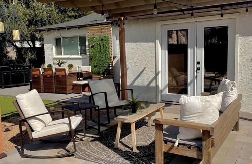 Tempe House | The Desert Farmhouse /Relaxing getaway close 2 everything Scottsdale and Tempe