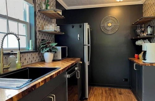 Berkeley Springs Apartment | The Downtown Flat at Creekside