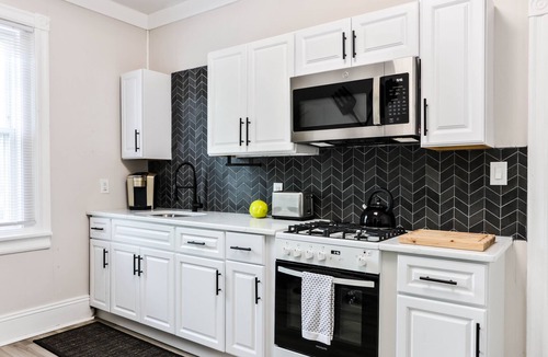 Bethlehem House | The Downtown Hive: Sophisticated stay steps from Main St Bethlehem!