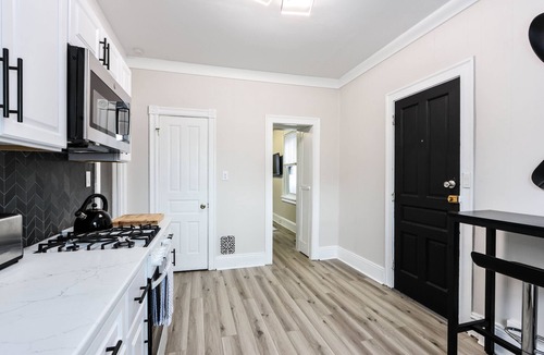 Bethlehem House | The Downtown Hive: Sophisticated stay steps from Main St Bethlehem!