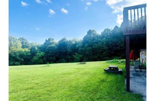 Warfordsburg House | The Enchanted Valley Farm 70 Acre 25 People Stay
