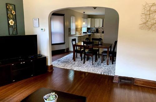 Niagara County Apartment | The Evergreen - Hear the Roar of Niagara Falls - 5 Minutes to Niagara Falls