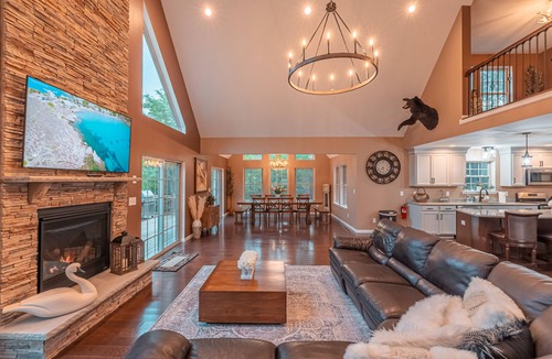 Lake Ariel Ski Chalet | The Fawn Château w/Game Room & sauna