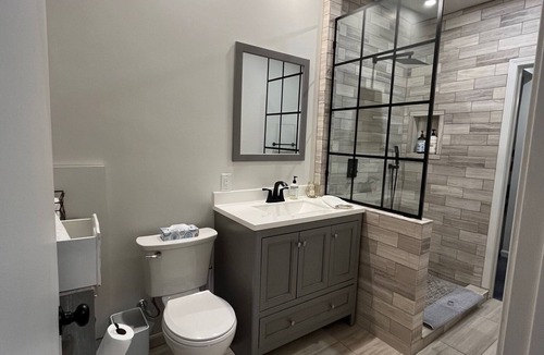 Apache Junction House | The Garage Apt. - a unique desert experience