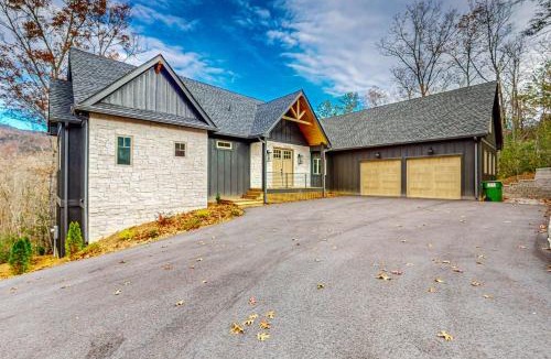 Sautee Nacoochee House | The Gilded Owl