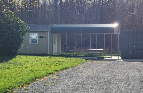 Edgewood Cottage | The Hideaway