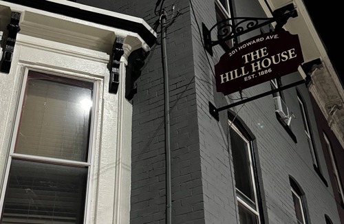 Pottsville House | The Hill House - Historic Townhouse near Yuengling