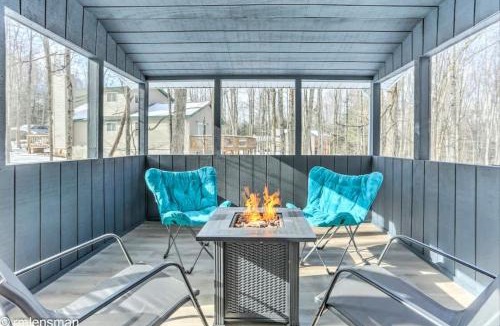 Lake Ariel House | The Hut House 3BR 3BA Game Room Massage Chair