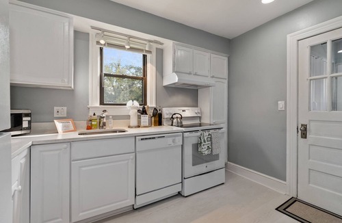 Nauck House | ☆The Langley | Kid+Pet Friendly | Mins to DC☆